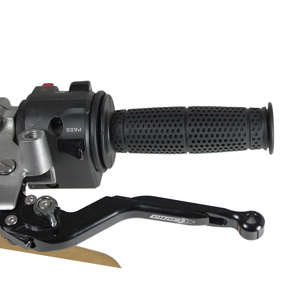 Chaft Token handle grip