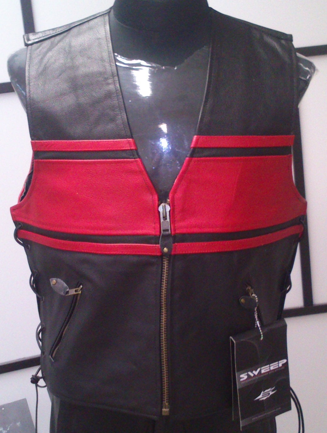 Intruder Club vest by Sweep